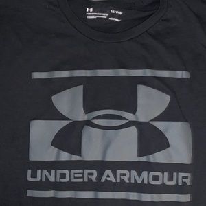 UNDER ARMOUR short sleeve T-shirt
